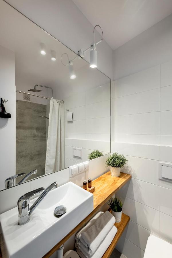 Shortstaypoland Wilcza Varsovie Extérieur photo